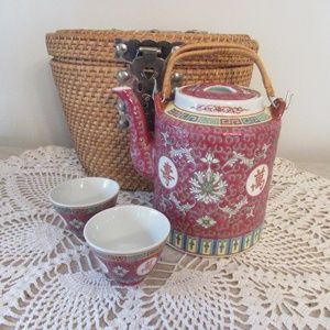 Japanese Porcelain ware Tea Set & Wicker Basket